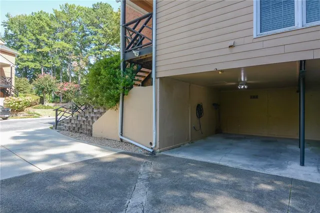 $375,000 | 6538 Deerings Lane, Peachtree Corners, GA 30092