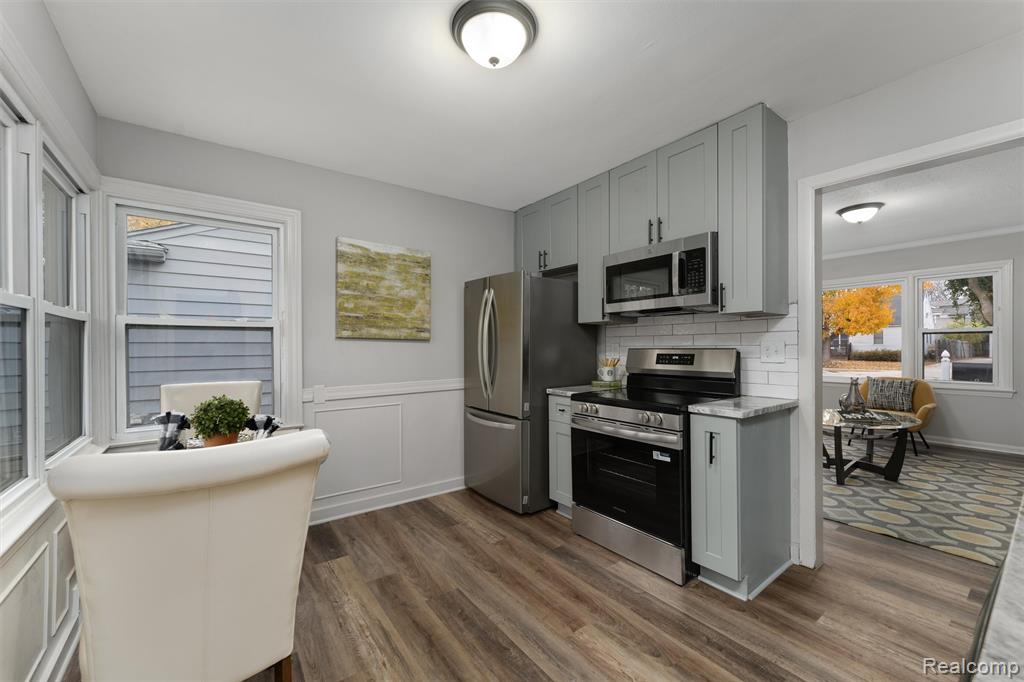 15751 West 14 Mile Road Franklin, MI 48025 - Photo 6 of 24