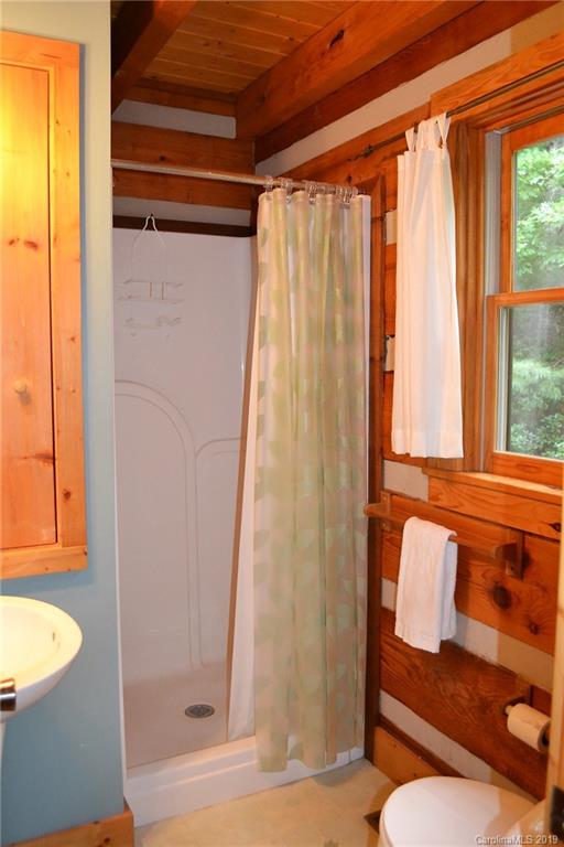 7697 Turtle Rock Road Newland, NC 28657 - Photo 13 of 20 Gallery Image 13