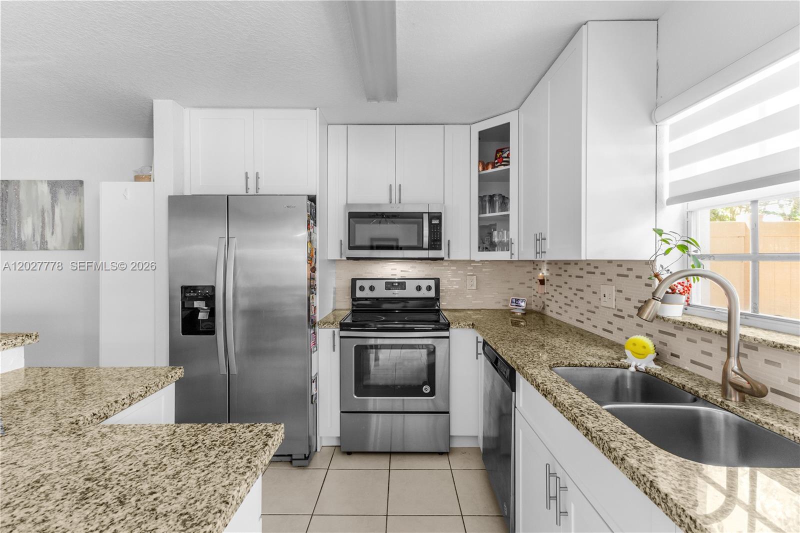 2420 Southwest 87th Way Miramar, FL 33025 - Photo 13 of 36