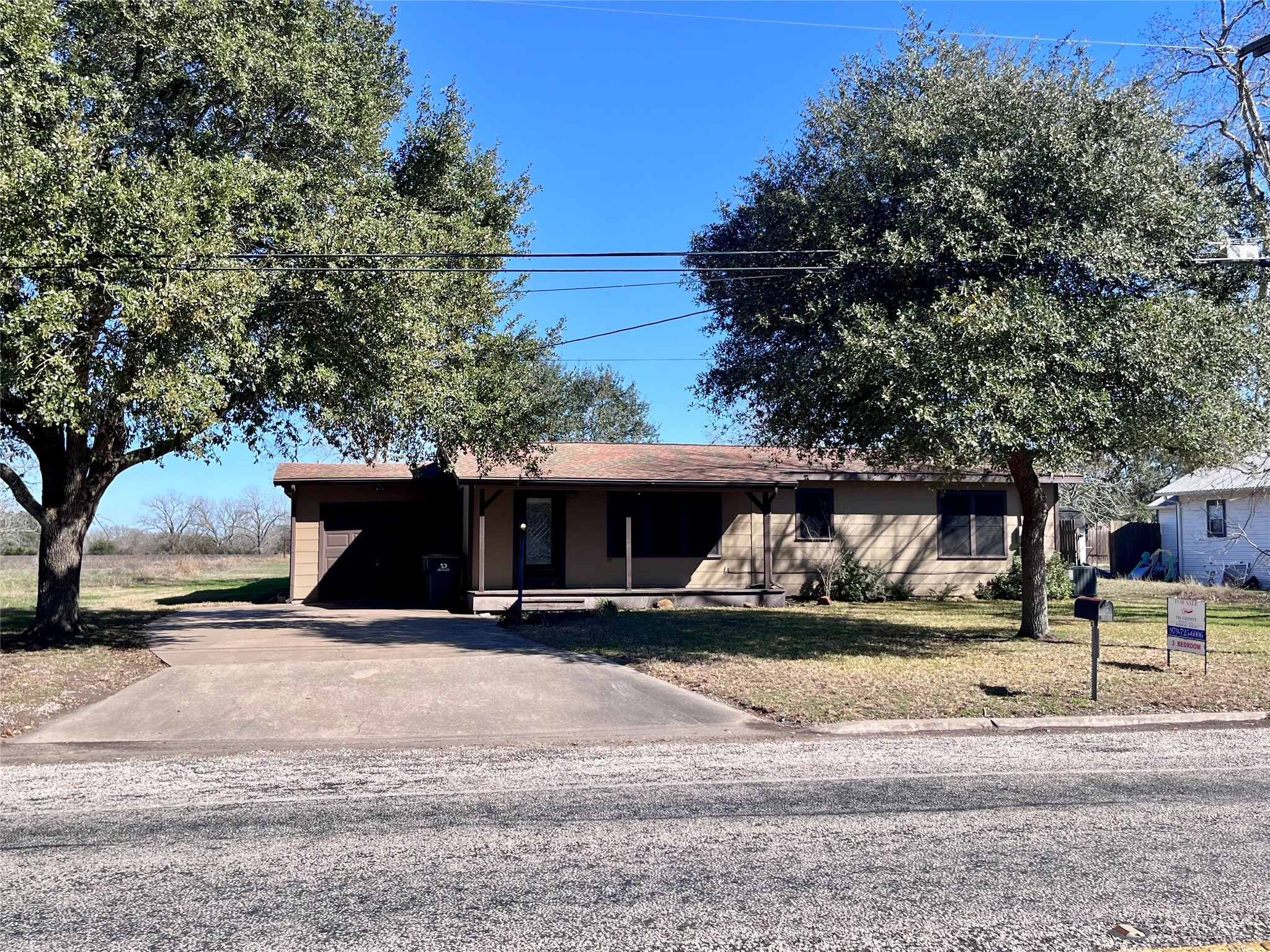 1004 North Center Street Weimar, TX 78962 - Photo 1 of 15 a view of outdoor space and yard