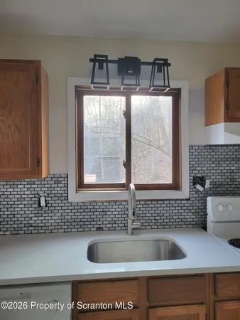 $2,200 | 353 Saunders Drive, Unit PA, Bushkill, PA 18324