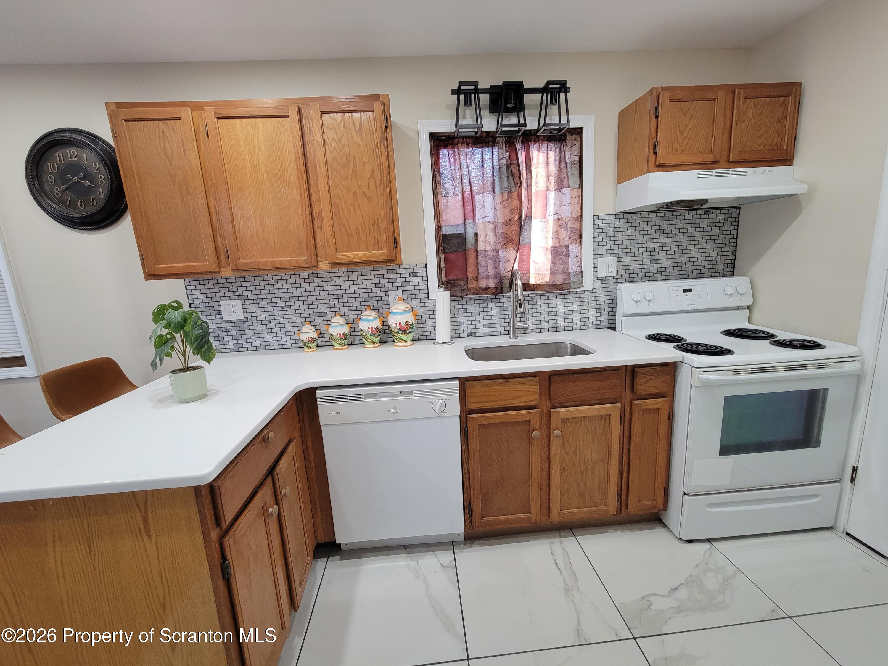 353 Saunders Drive, Unit PA Bushkill, PA 18324 - Photo 15 of 24 5062