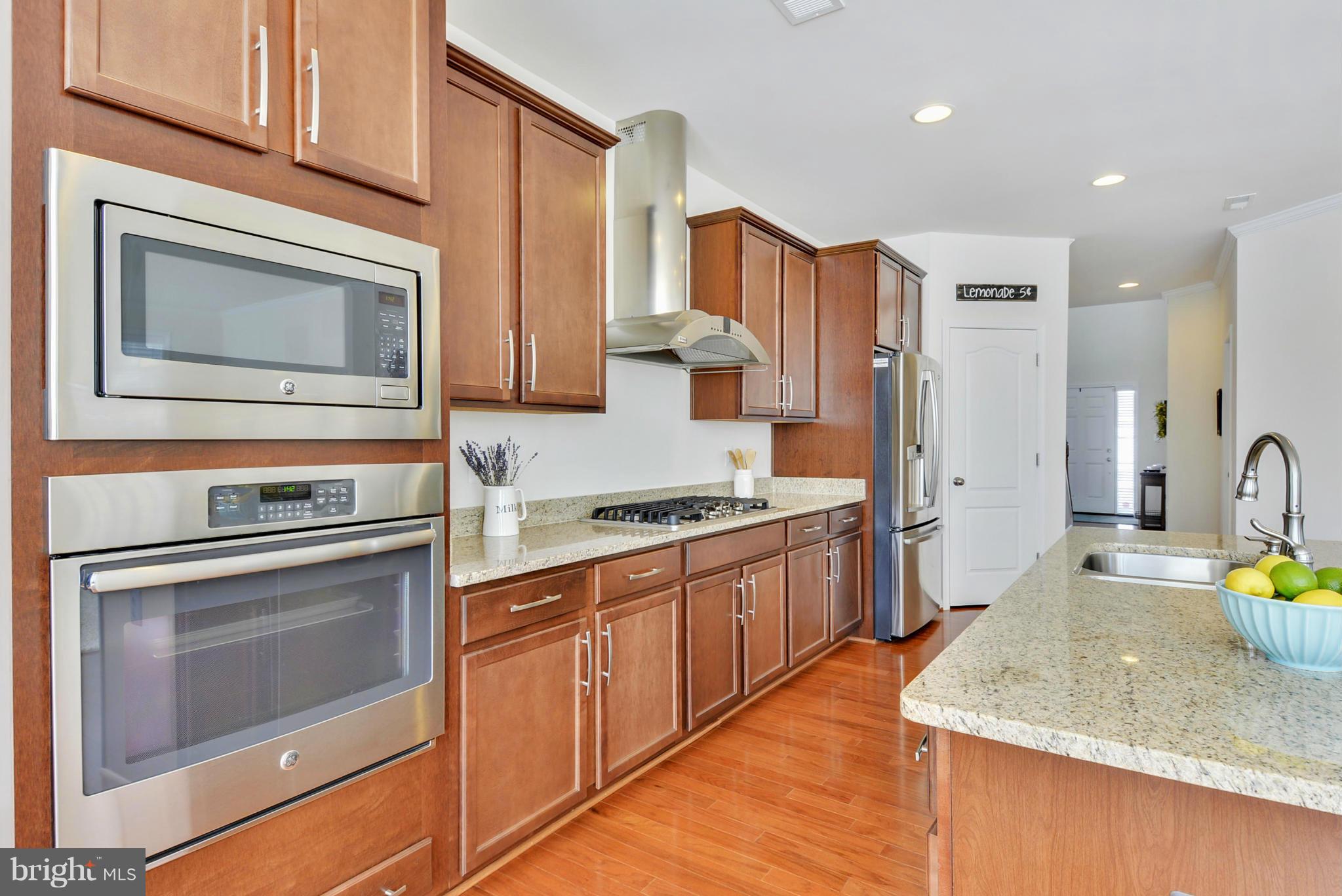41841 Diabase Square Aldie, VA 20105 - Photo 5 of 30 Kitchen