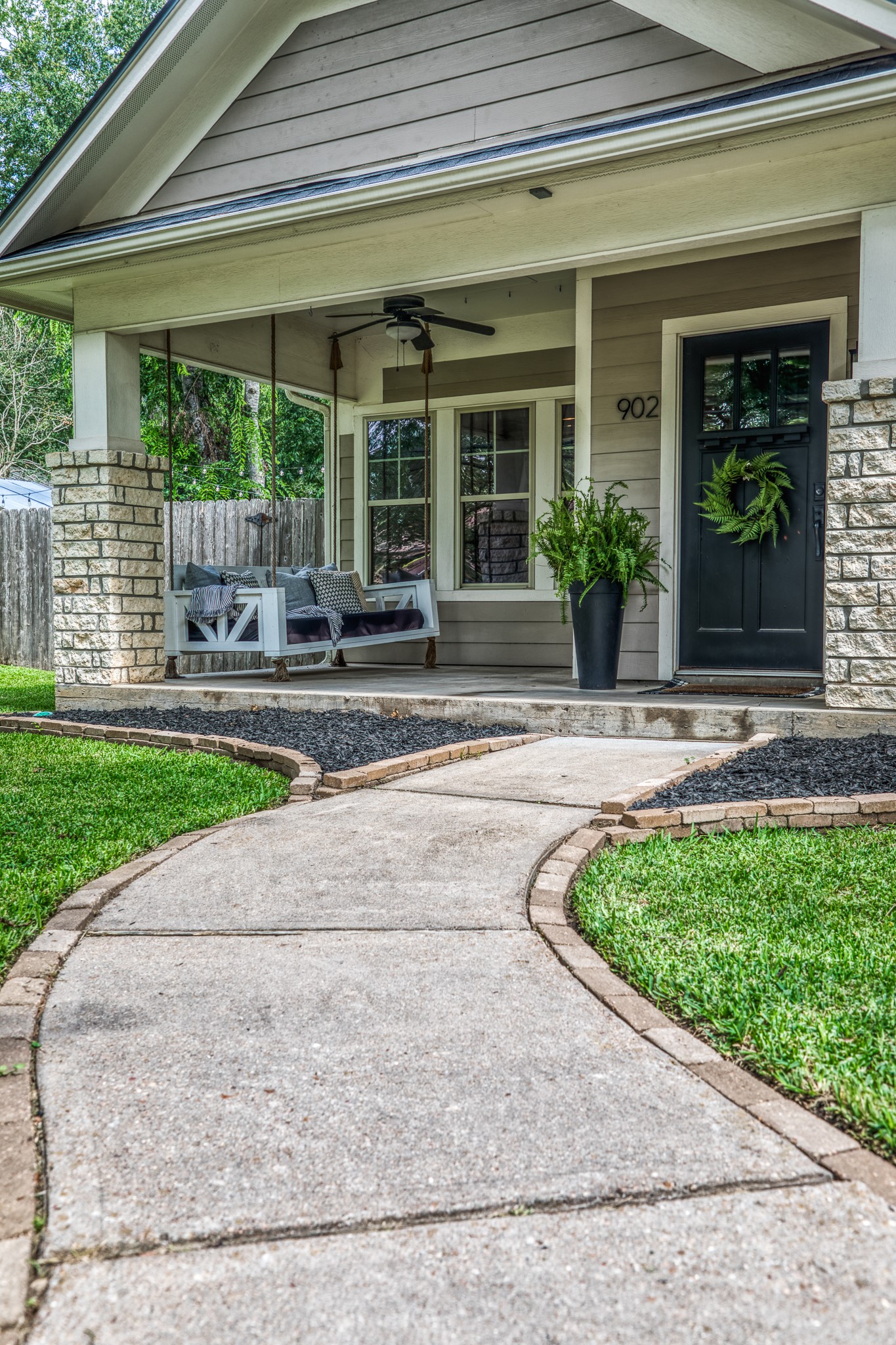 902 Matchett Street Brenham, TX 77833 - Photo 4 of 30