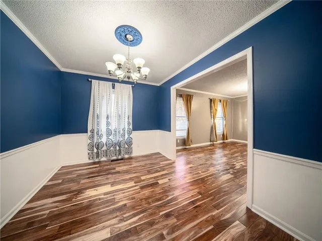 $359,900 | 9708 North Campbell Drive, Kansas City, MO 64155