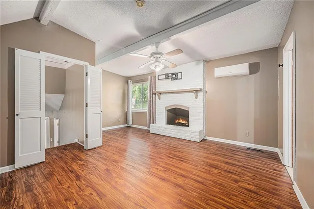 $359,900 | 9708 North Campbell Drive, Kansas City, MO 64155