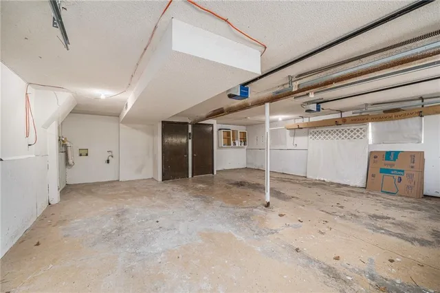 $359,900 | 9708 North Campbell Drive, Kansas City, MO 64155