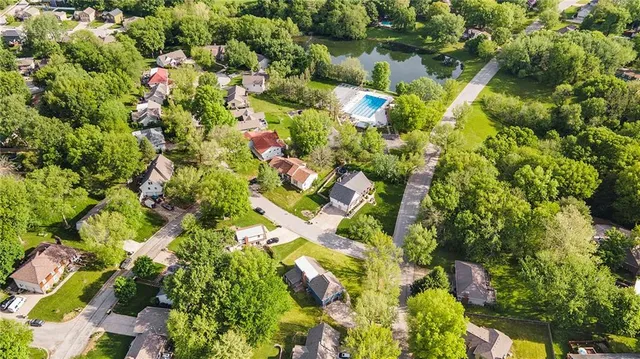 $359,900 | 9708 North Campbell Drive, Kansas City, MO 64155