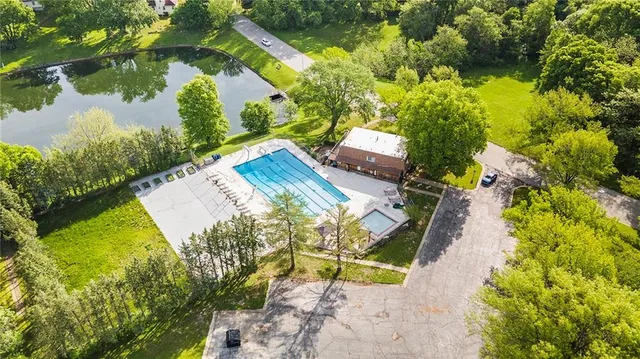 $359,900 | 9708 North Campbell Drive, Kansas City, MO 64155