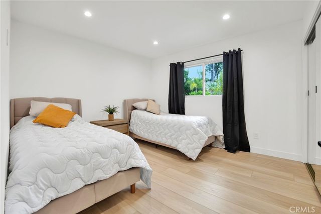 $13,000 | 937 Misty Isle Drive, Glendale, CA 91207