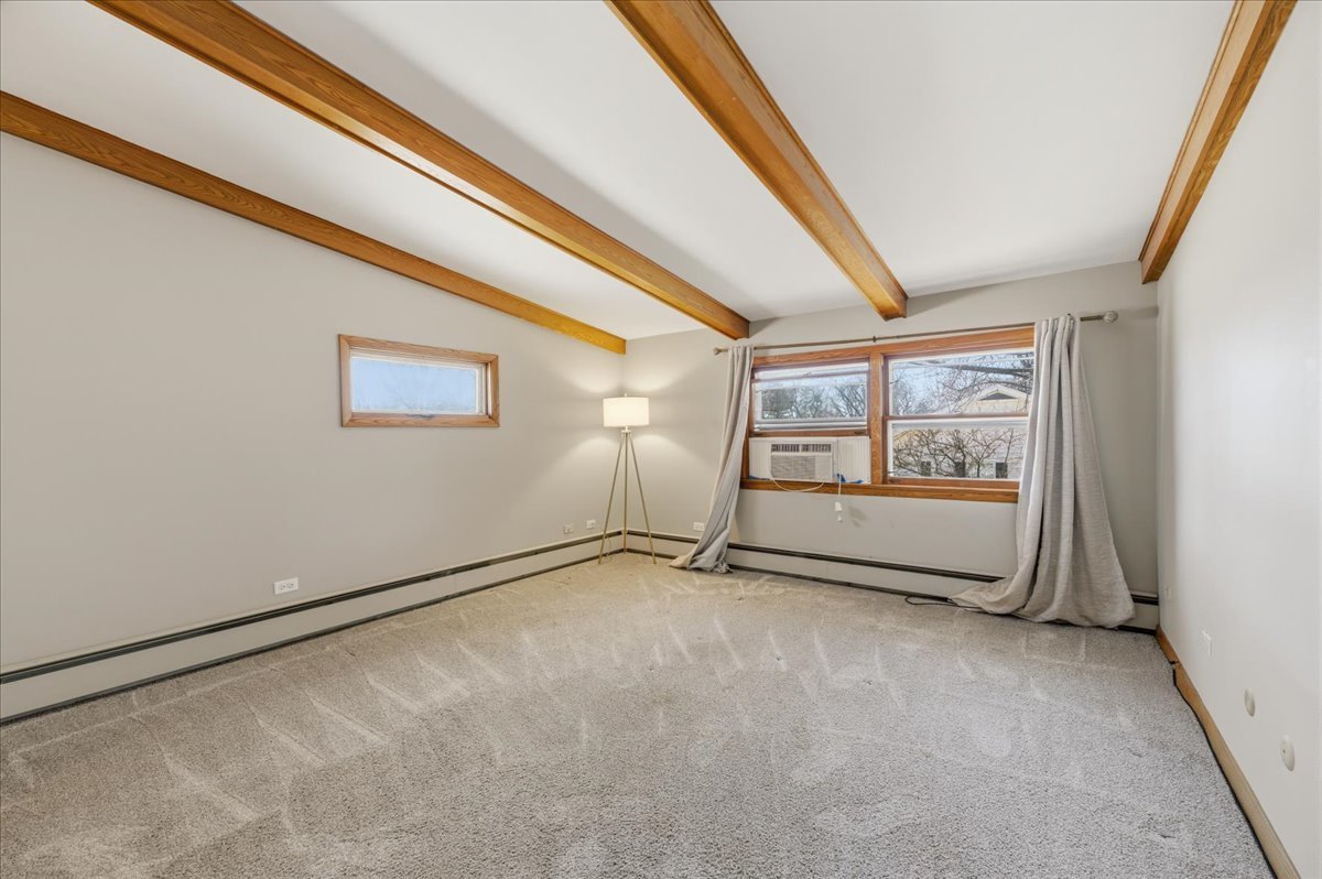 616 Seneca Drive Aurora, IL 60506 - Photo 18 of 36 a view of an empty room