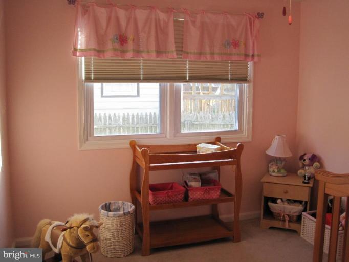 5868 Deale Churchton Road Deale, MD 20751 - Photo 23 of 28 Cute cgirls room