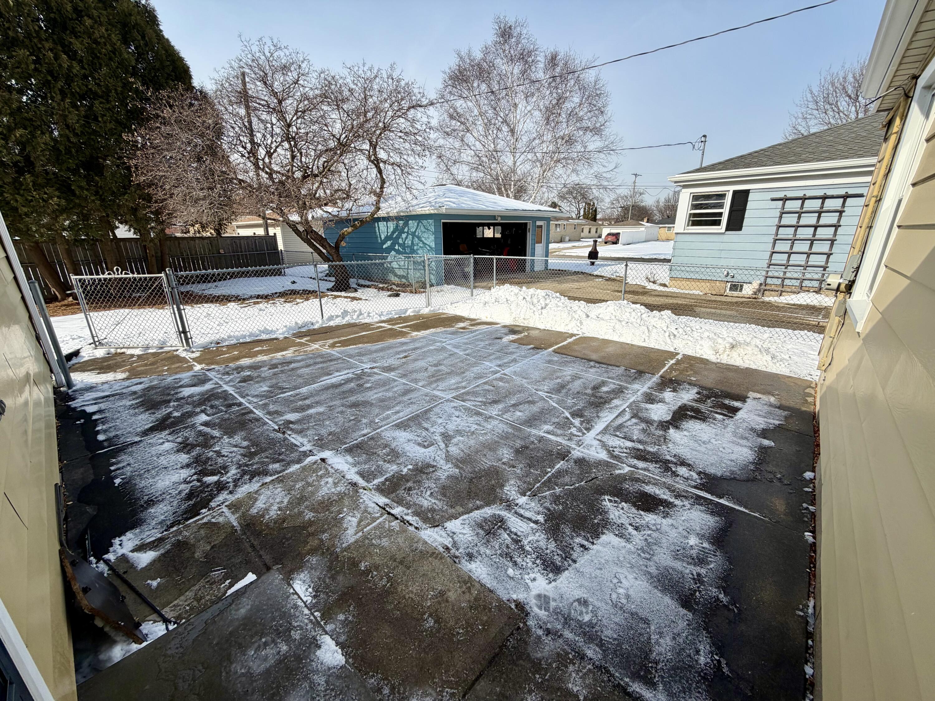 3450 3rd Avenue Racine, WI 53402 - Photo 25 of 28 Patio