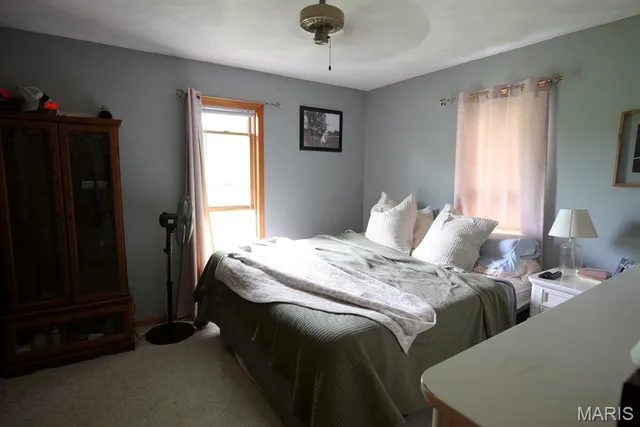 $170,000 | 227 Andrews Street, Ramsey, IL 62080