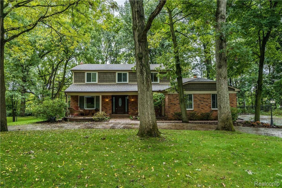 2975 Hillendale Drive Rochester, MI 48309 - Photo 1 of 53 1a.jpg