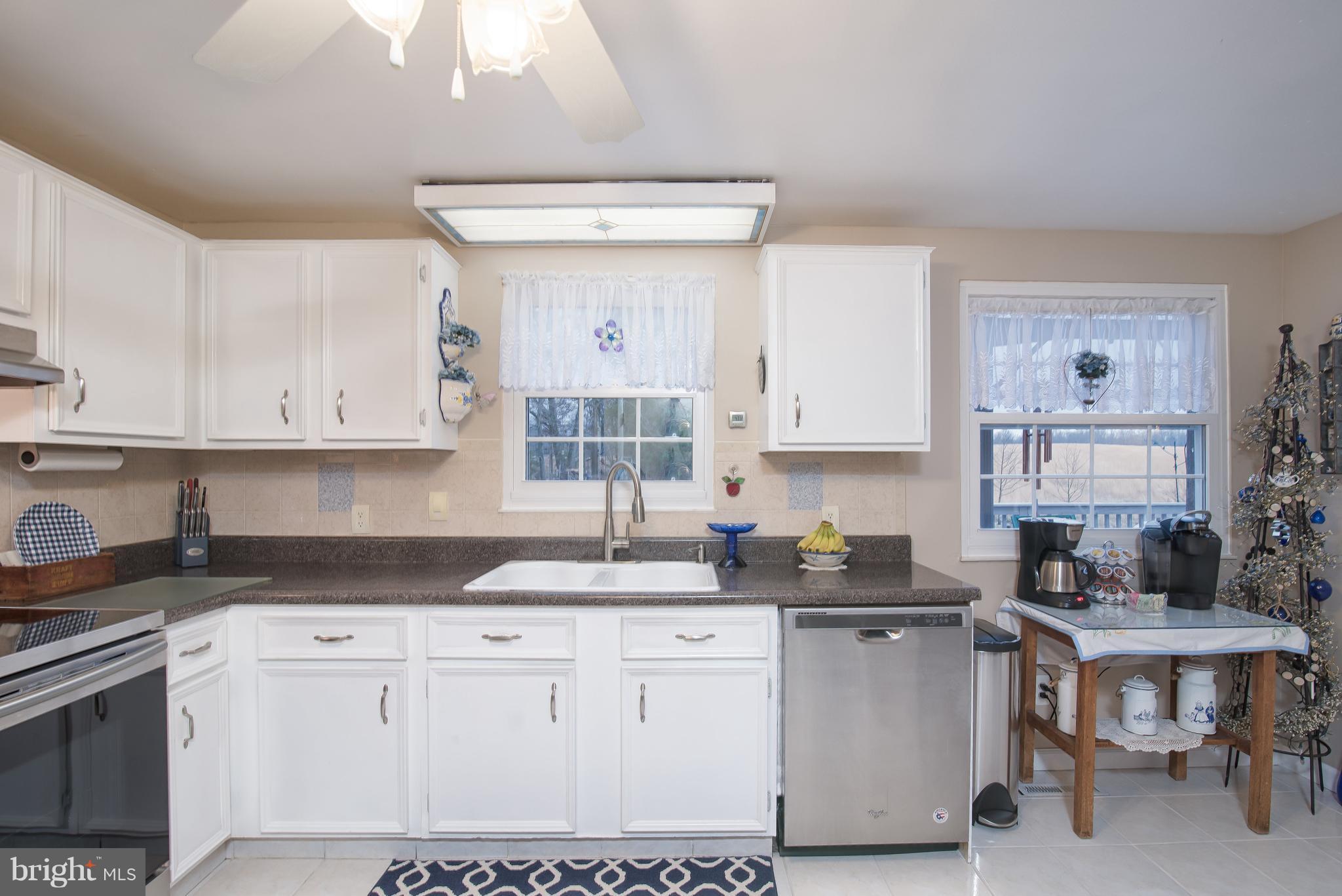 10503 Gordon Road Spotsylvania, VA 22553 - Photo 16 of 30 Kitchen