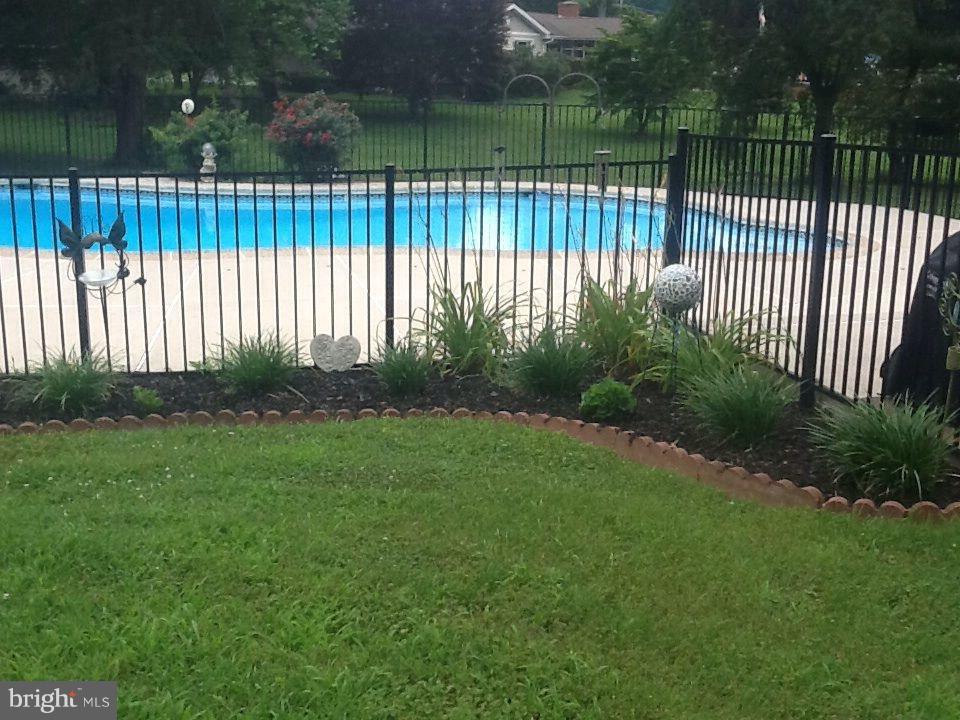 10503 Gordon Road Spotsylvania, VA 22553 - Photo 5 of 30 Fenced In Pool Area
