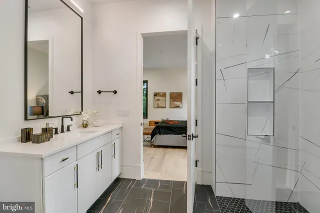 a view of walk in closet