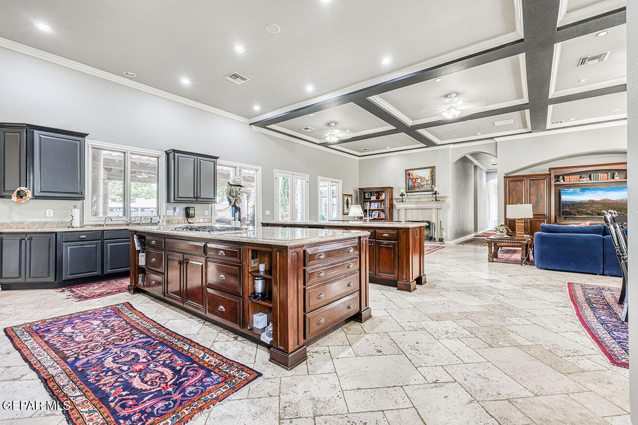 656 Cox Road El Paso, TX 79932 - Photo 13 of 99 362A8410_HDR