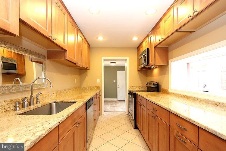 128 East Church Street Frederick, MD 21701 - Photo 12 of 30 Kitchen