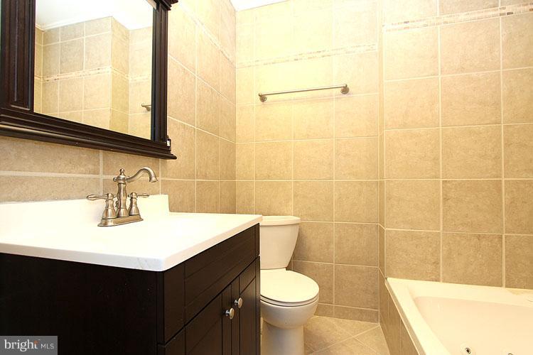 128 East Church Street Frederick, MD 21701 - Photo 18 of 30 Bath