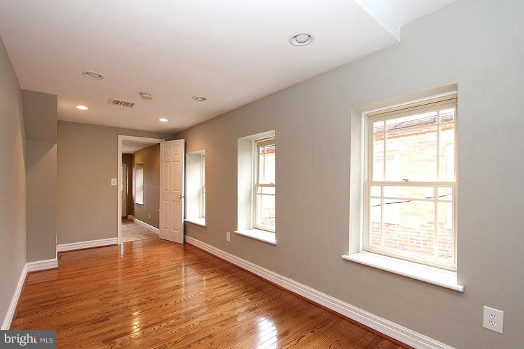 128 East Church Street Frederick, MD 21701 - Photo 19 of 30 Interior (General)