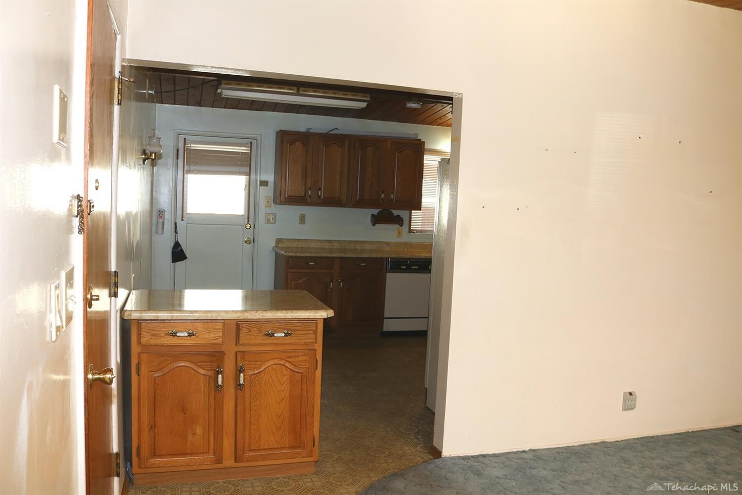 810 Beech Street Tehachapi, CA 93561 - Photo 14 of 39 Gallery Image 14