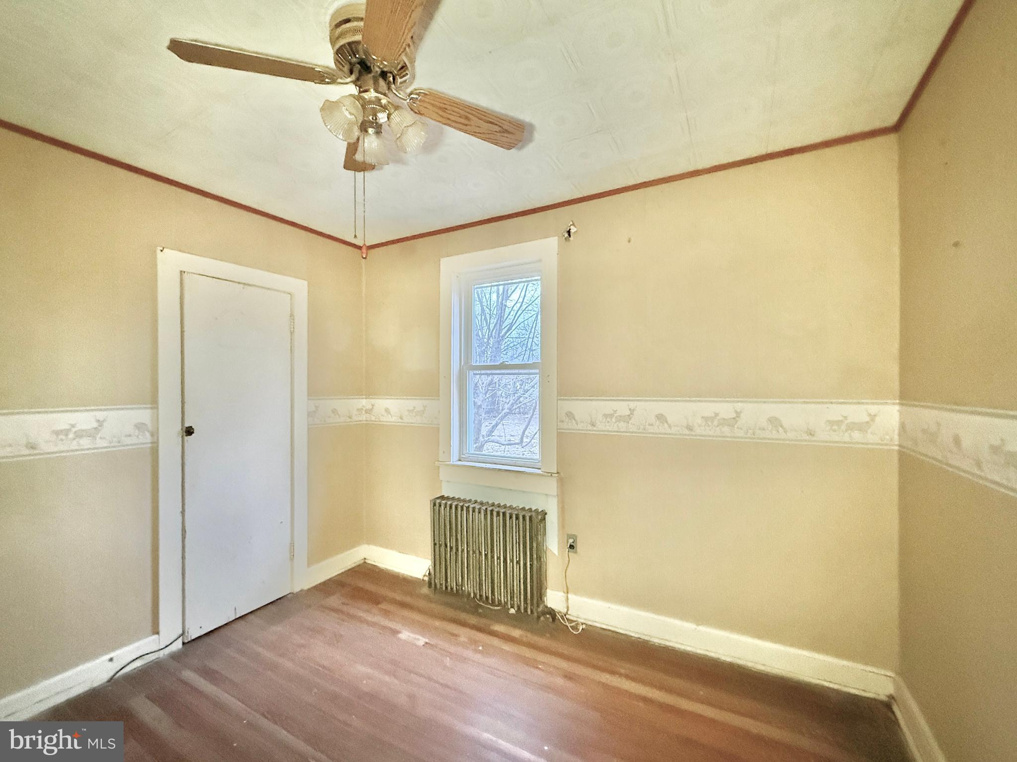 830 North Tuckahoe Road Williamstown, NJ 08094 - Photo 21 of 28 a view of a hallway with a window