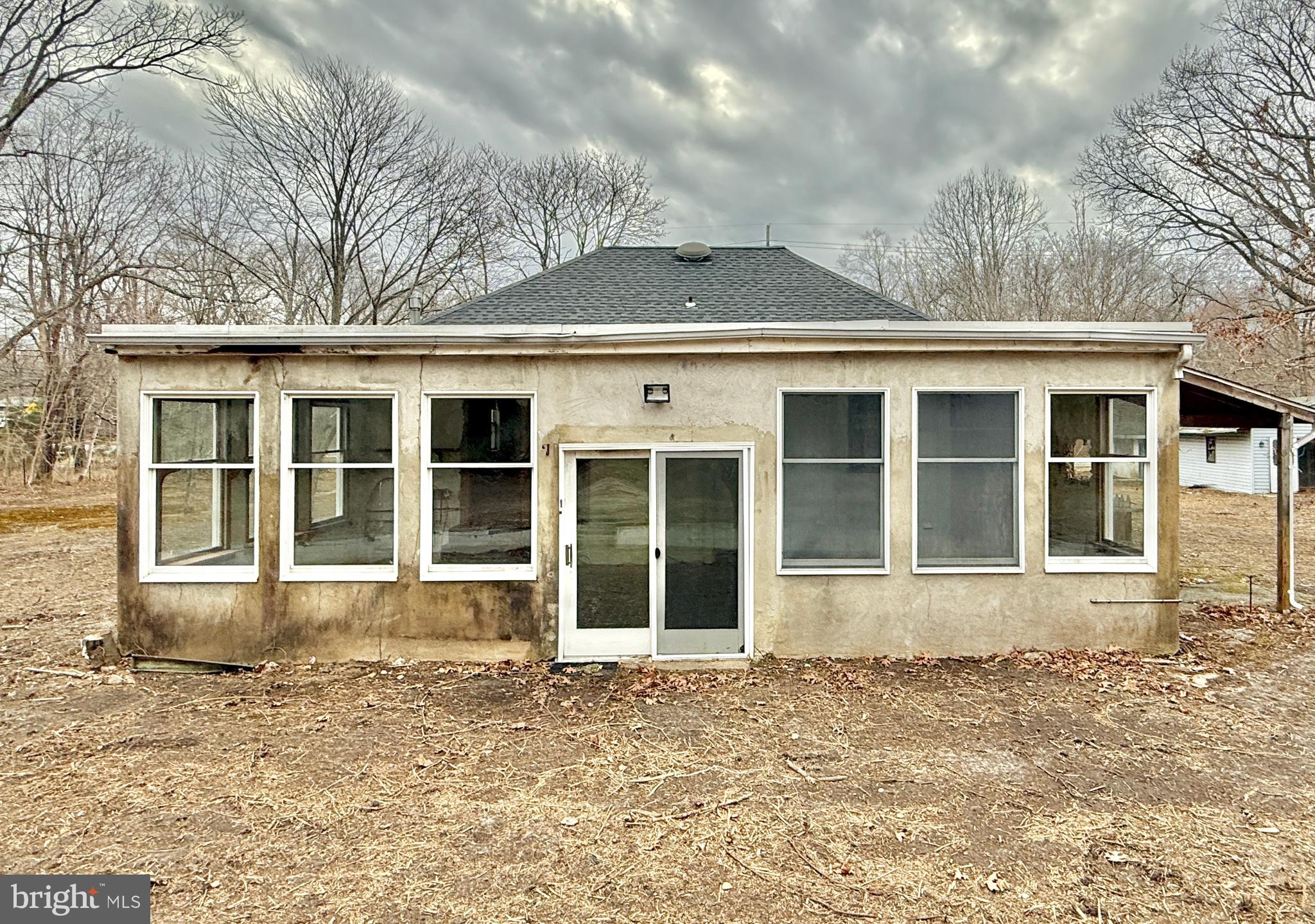 830 North Tuckahoe Road Williamstown, NJ 08094 - Photo 8 of 28 front view of a house with a yard