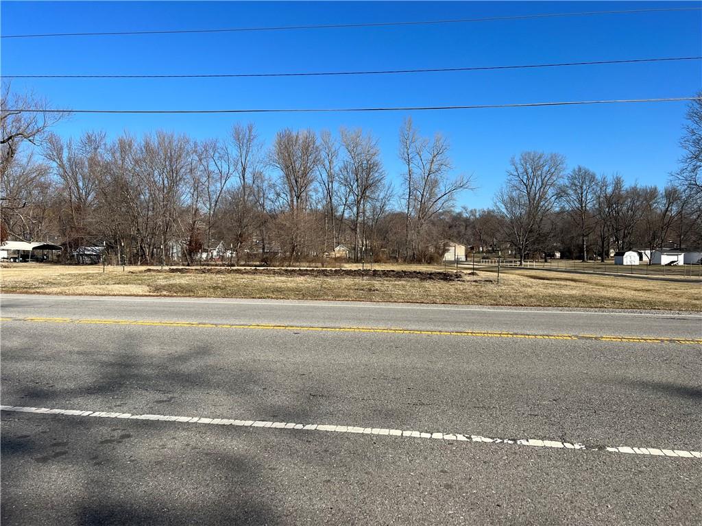 18710 East Truman Road Independence, MO 64056 - Photo 4 of 5