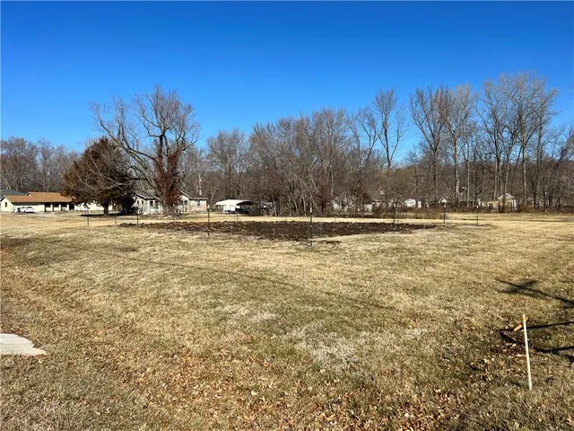 $40,000 | 18710 East Truman Road, Independence, MO 64056