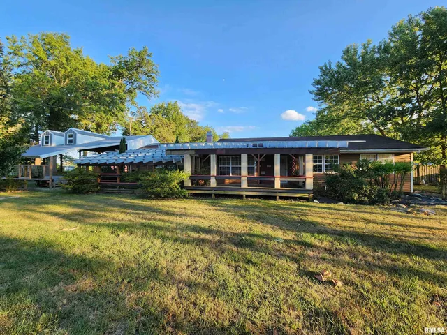 $275,000 | 5628 Coal Street, Sesser, IL 62884