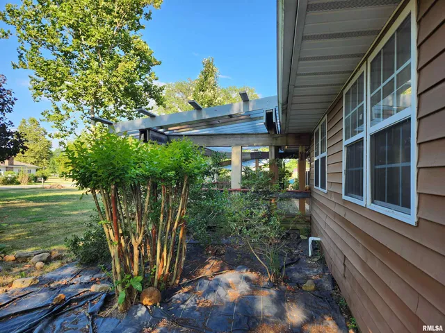 $275,000 | 5628 Coal Street, Sesser, IL 62884