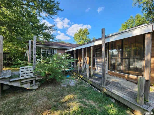 $275,000 | 5628 Coal Street, Sesser, IL 62884