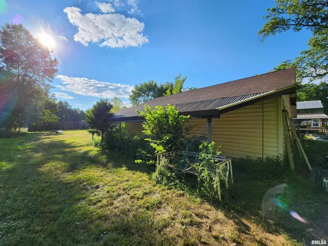 $275,000 | 5628 Coal Street, Sesser, IL 62884