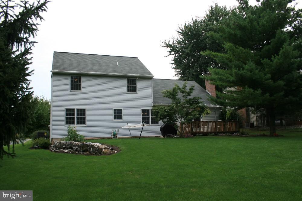 275 Coventry Lane Lititz, PA 17543 - Photo 16 of 17