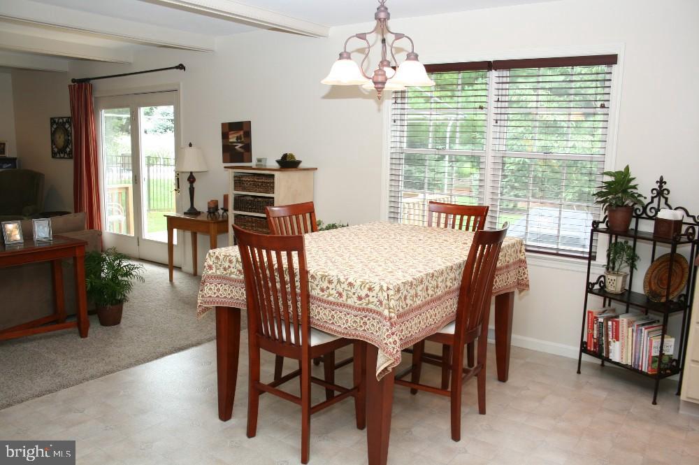 275 Coventry Lane Lititz, PA 17543 - Photo 8 of 17