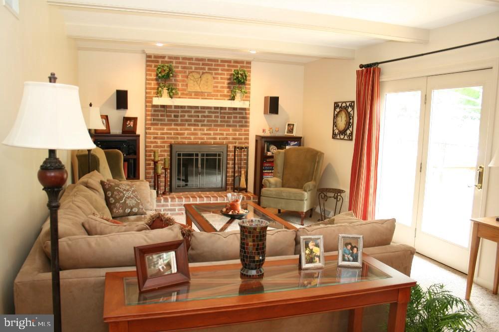275 Coventry Lane Lititz, PA 17543 - Photo 9 of 17
