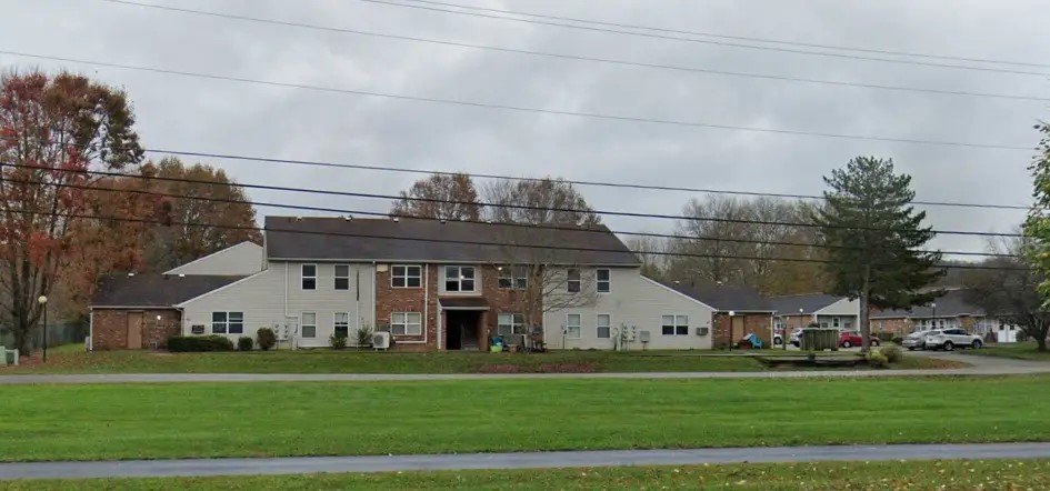 1960 Justin Way Aberdeen, OH 45101 - Photo 2 of 6