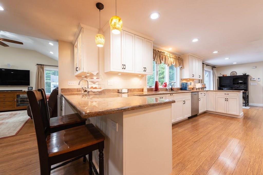 108 Chestnut Street Pepperell, MA 01463 - Photo 6 of 42