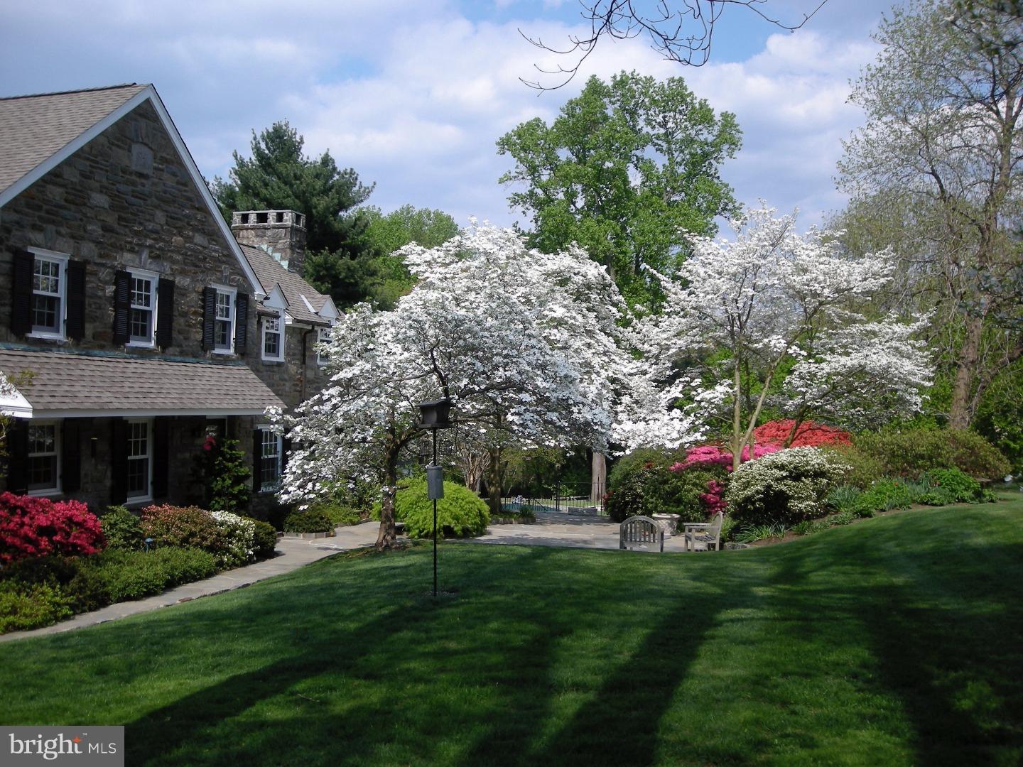 653 Andover Road Newtown Square, PA 19073 - Photo 2 of 24 Exterior Front