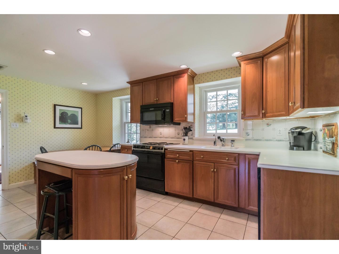 653 Andover Road Newtown Square, PA 19073 - Photo 11 of 24 Kitchen