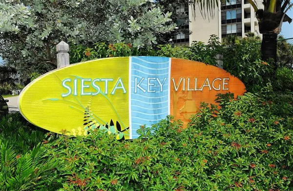 $575,000 | 225 Hour Glass Way, Unit 106, Sarasota, FL 34242