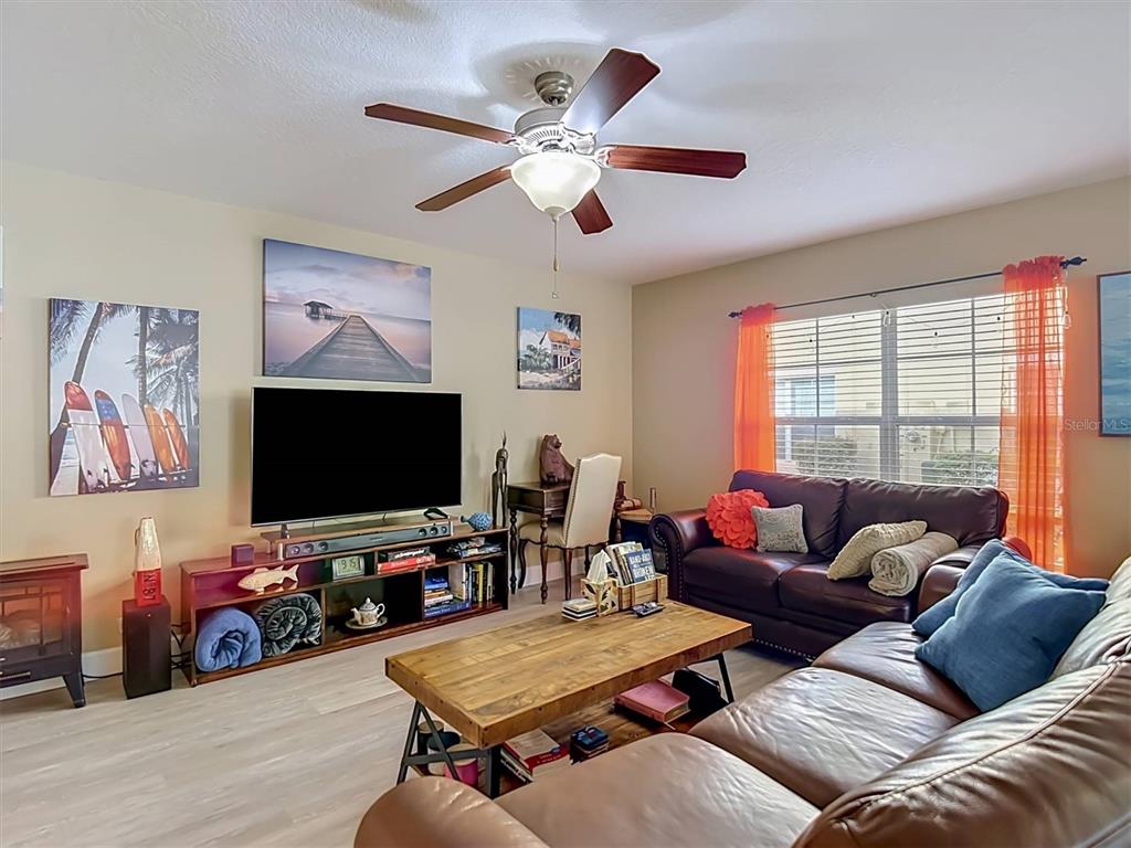9838 Trumpet Vine Loop Trinity, FL 34655 - Photo 8 of 46