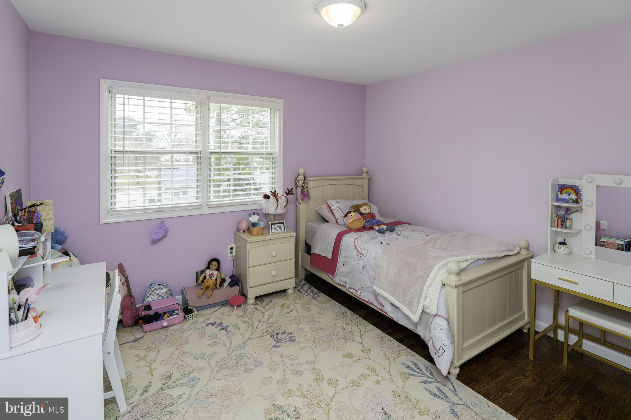 31 Wolfpack Road Hamilton, NJ 08619 - Photo 24 of 36 a bedroom with a bed and a window