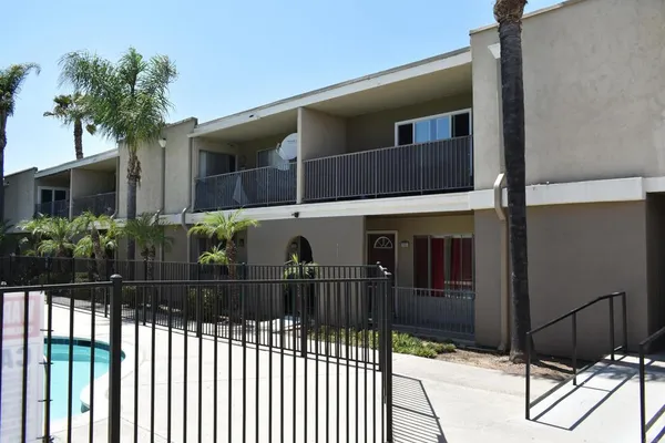 $400,000 | 1420 Hilltop Drive, Unit 301, Chula Vista, CA 91911
