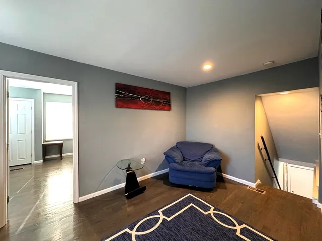 $3,300 | 60 Cedar Street, Unit B, Waltham, MA 02453