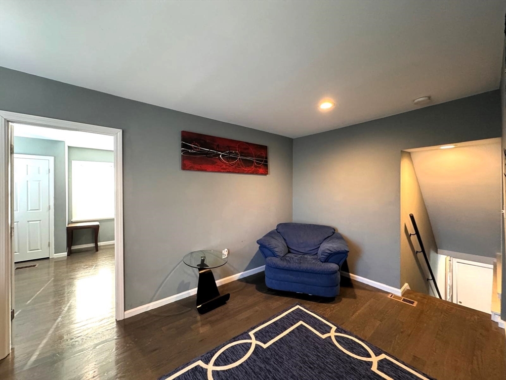 60 Cedar Street, Unit B Waltham, MA 02453 - Photo 13 of 19