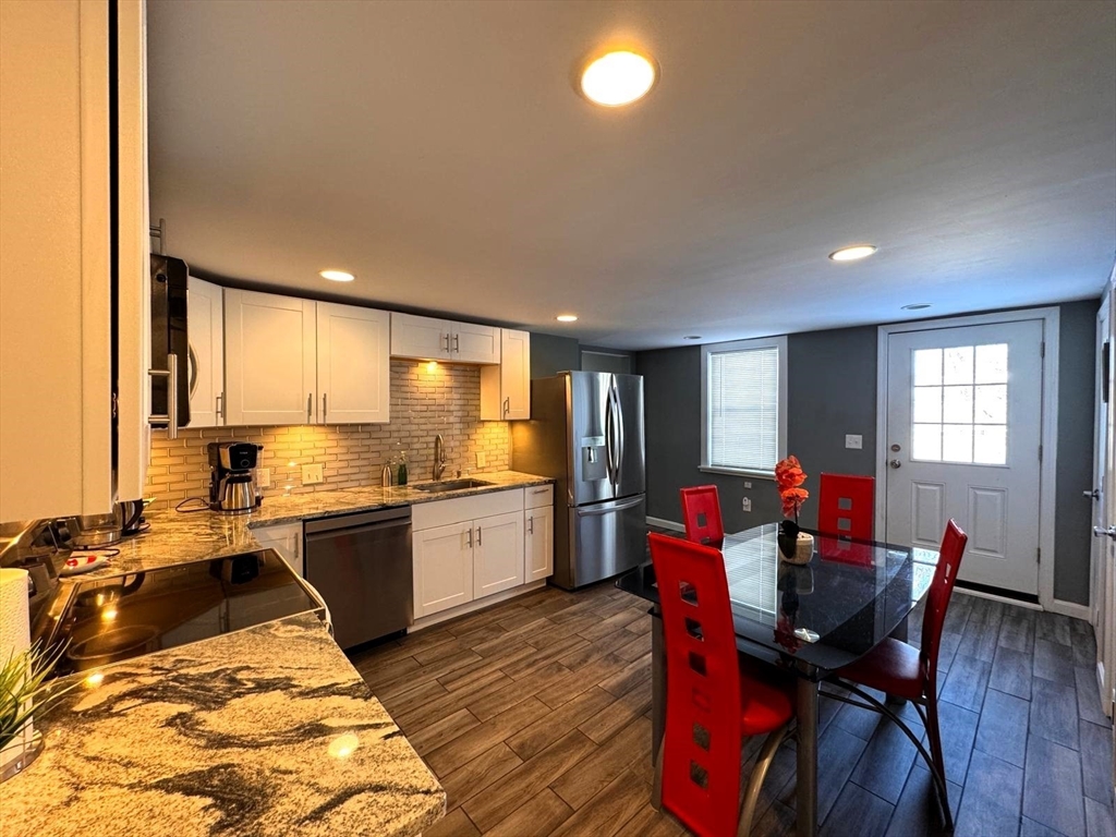 60 Cedar Street, Unit B Waltham, MA 02453 - Photo 4 of 19